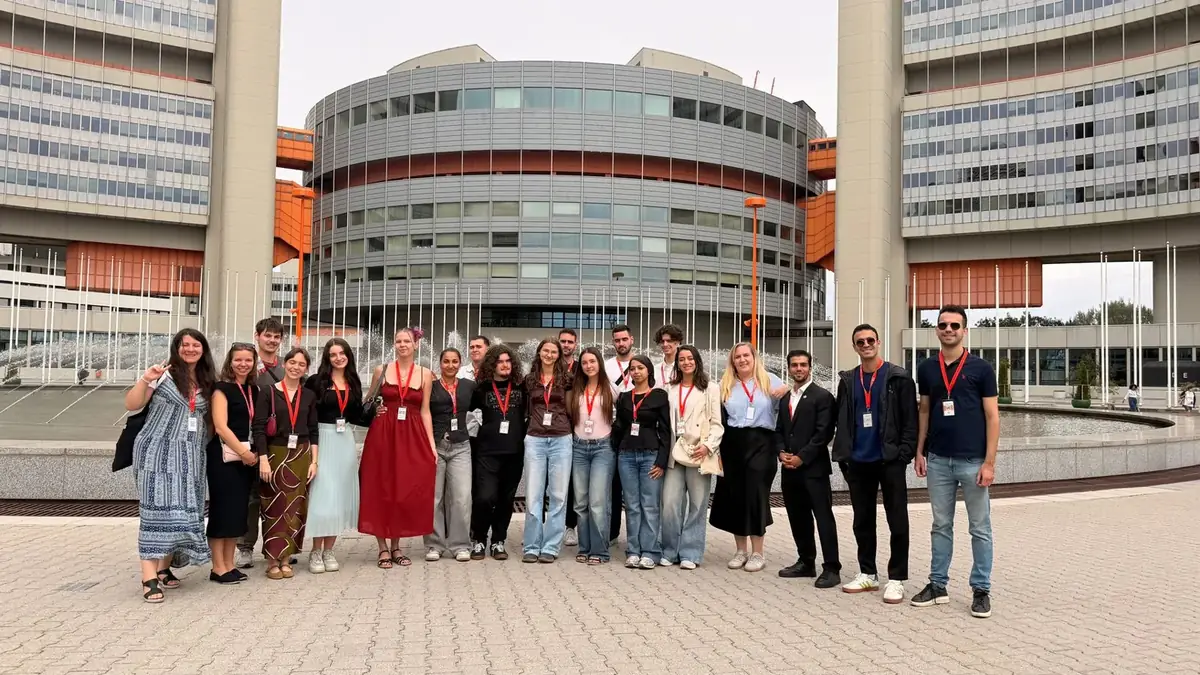 A group photo on a study visit in Vienna